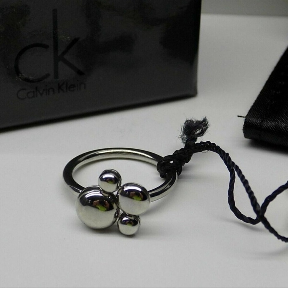 Calvin Klein Collection Silver Spin Ring Size 6 with Black Dust Bag NIB - Picture 2 of 3